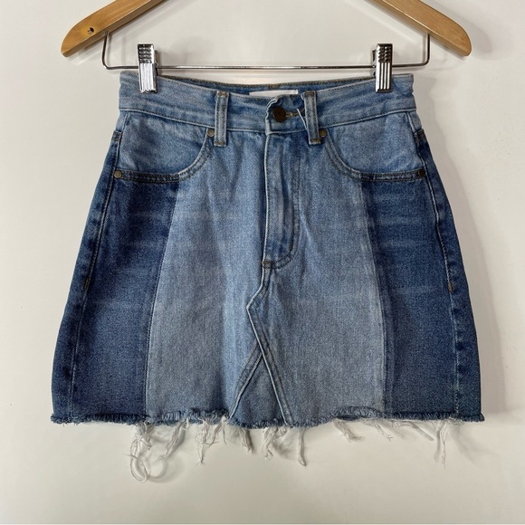 Evidnt Two Tone Jean Mini Skirt Size 24 - Picture 1 of 5